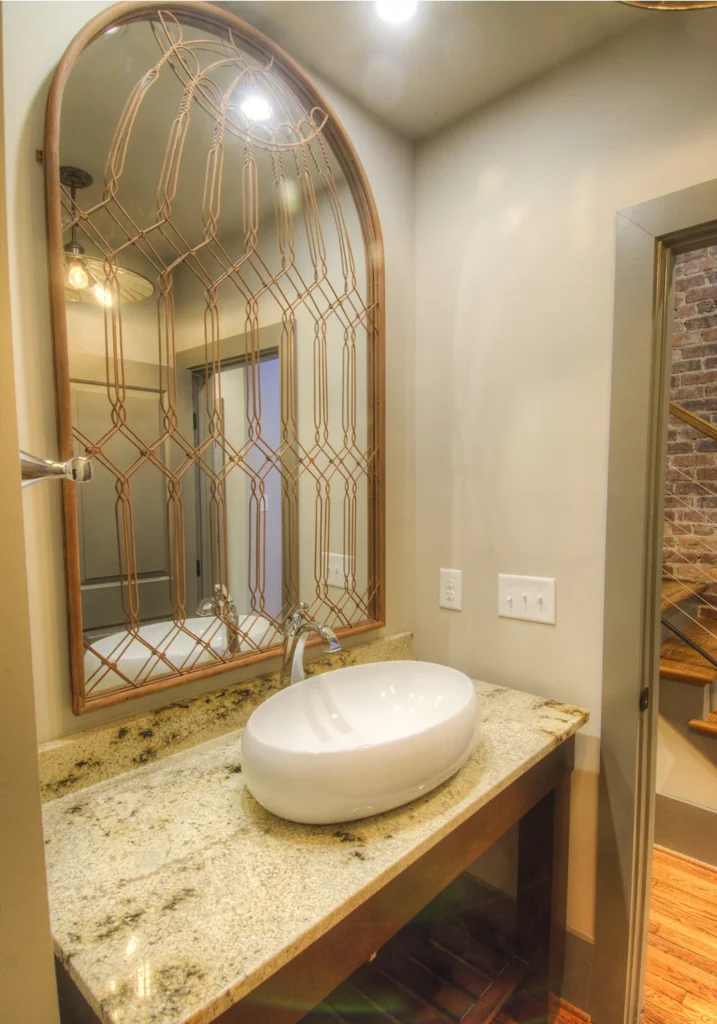 209 North Main property gallery photograph 30