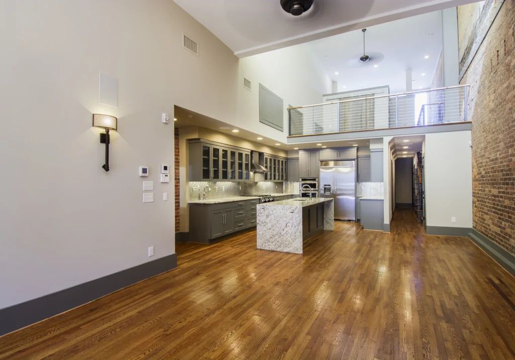 209 North Main property gallery photograph 31