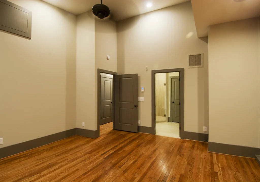 209 North Main property gallery photograph 35